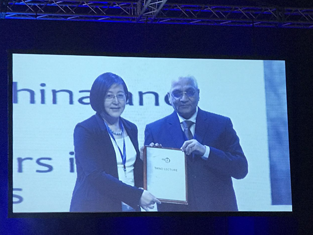 黎曉新院長(zhǎng)